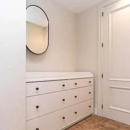 Vtz The Orus Factory - Parking Muy Economico