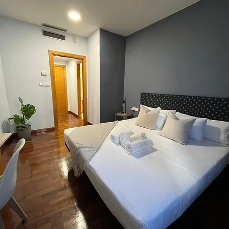 Vtz The Orus Factory - Parking Muy Economico Hotel