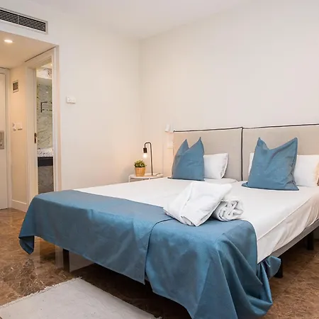 Vtz The Orus Factory - Parking Muy Economico Hotel