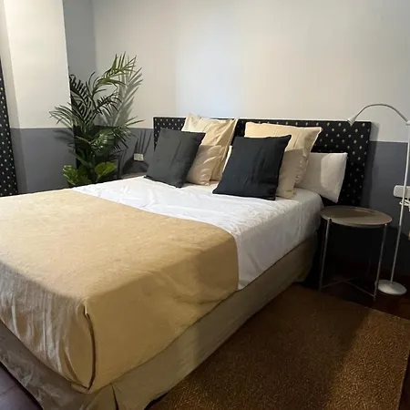 Hotel Vtz Orus Factory - Parking Muy Economico