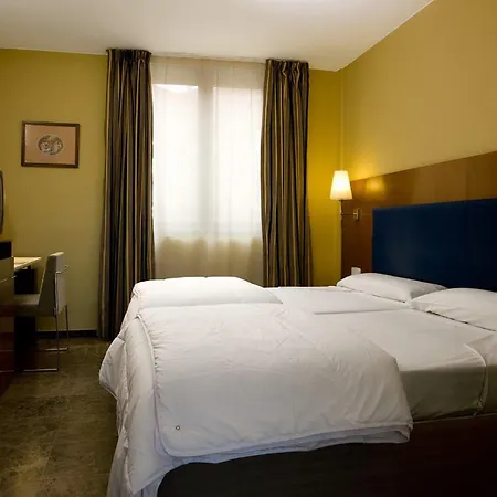 Vtz The Orus Factory - Parking Muy Economico Hotel