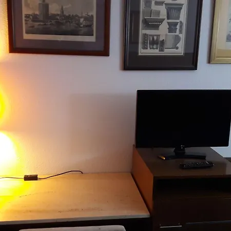 Hotel Vtz The Orus Factory - Parking Muy Economico Saragossa