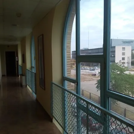 Vtz Orus Factory - Parking Muy Economico סרגוסה