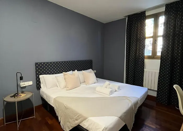 Vtz The Orus Factory - Parking Muy Economico ホテル 2*