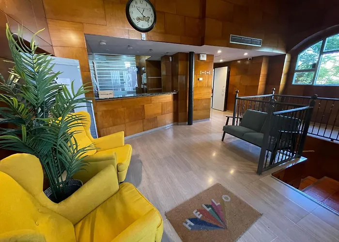 Vtz The Orus Factory - Parking Muy Economico Hotell Zaragoza