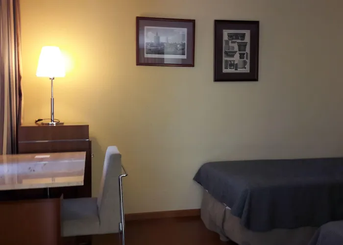 Vtz The Orus Factory - Parking Muy Economico サラゴサ