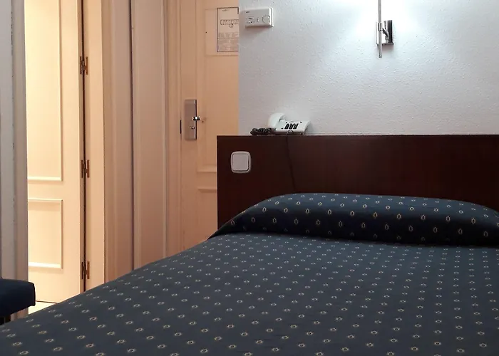 Hotel Vtz The Orus Factory - Parking Muy Economico