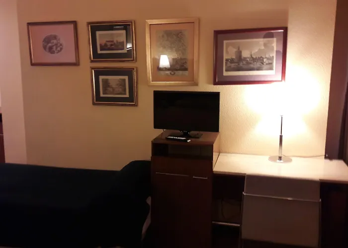 Vtz The Orus Factory - Parking Muy Economico Saragossa