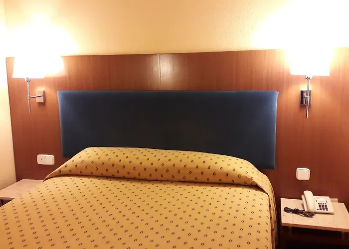 Vtz The Orus Factory - Parking Muy Economico サラゴサ