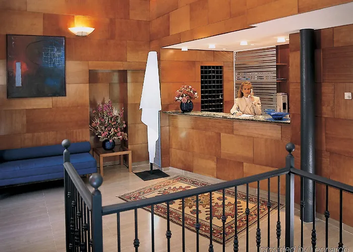 Hotell Vtz The Orus Factory - Parking Muy Economico