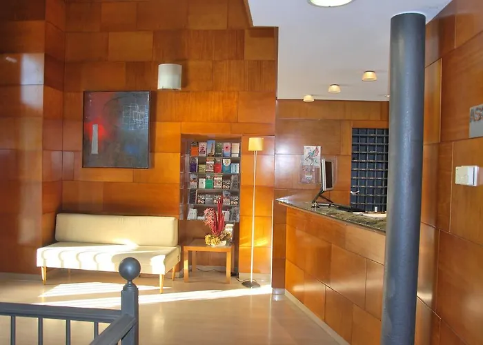 Hotell Vtz The Orus Factory - Parking Muy Economico Zaragoza