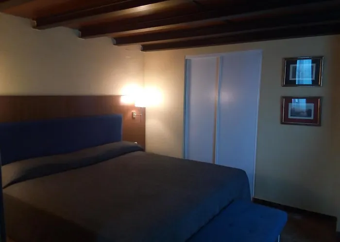 Vtz The Orus Factory - Parking Muy Economico Hotell