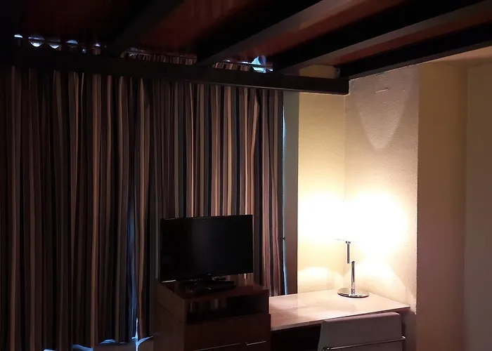 Vtz The Orus Factory - Parking Muy Economico 2* Saragossa